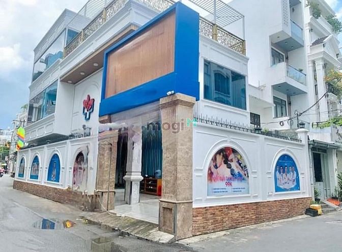 Cho thuê Nhà Góc 2 MT  VILLA ĐƯỜNG  SƯ VẠN HẠNH,P12, QUẬN 10  DT 10X15