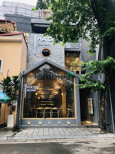 Thuê thẳng mặt bằng Trần Hưng Đạo, Hoàn Kiếm 150 m2  Mặt Tiền 7 mét.