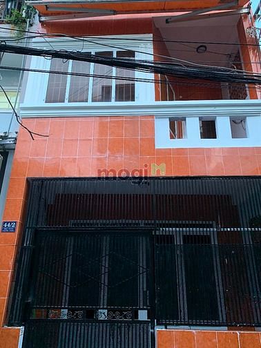 Nhà còn trống lầu 2 ko sd cần cho nữ thuê giá rẽ đường số 41 Phường LĐ