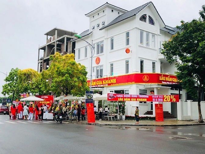 Cho thuê Lô góc mặt phố Vũ Phạm Hàm – Mặt tiền 22m – Giá thuê 80 triệu