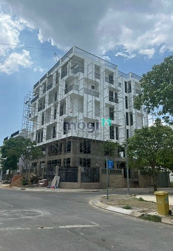 Bán Tòa Căn Hộ Dịch Vụ góc 2 mặt tiền đừơng 16m, 2200m sàn, giá 50ty