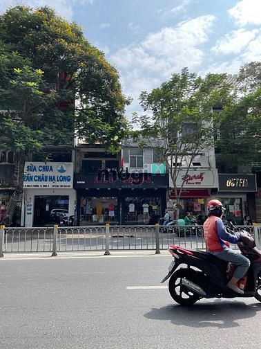 Cần bán nhà MT vị trí đẹp nhất tuyến đường Lê Văn Sỹ, giá rẻ nhất khu