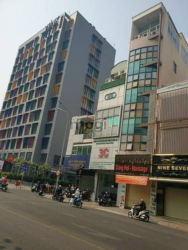cần bán gấp nhà mặt tiền đường Cô Bắc Quận 1 DT: 11 x 25,1 trệt 2 lầu
