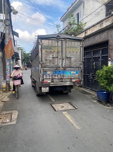 Bán nhà mặt tiền kinh doanh Miếu Gò Xoài 4m x 15m chỉ 4.4 tỷ