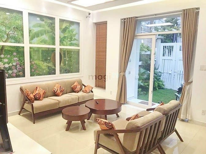 Bán biệt thự sân vườn đẹp lung linh Khu Vip Kiều Đàm Q7- DT 10X22M