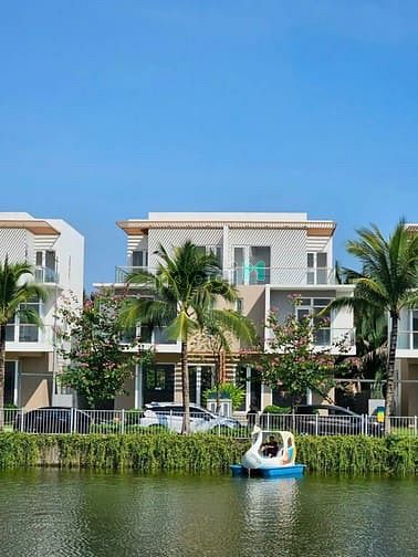 Bán Dragon Village, Căn Góc Đường 30M- 177m2 , Giá 11.8 Tỷ