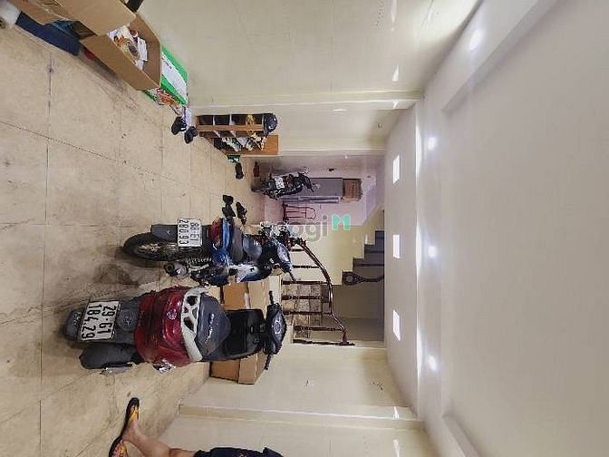 Tôi cần bán nhà Vũ Trọng Phụng diện 37m2 tầng 2 xây đua ra 41m2