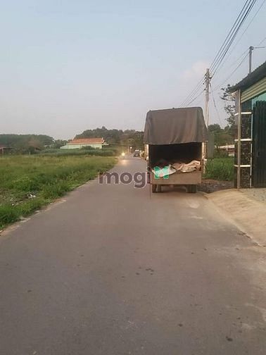 Chủ gửi bán gấp lô mặt tiền nhựa DT135m có 100mtc giá ngộp mạnh
