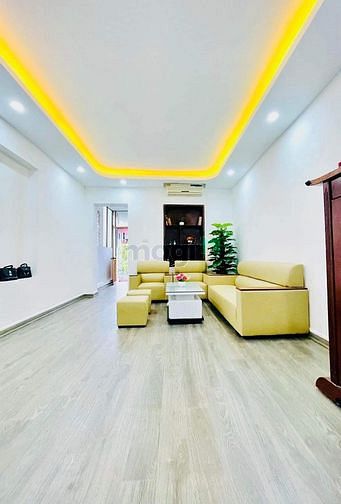 ???1,55 tỷ tầng 3 nhà đẹp - ô tô đỗ chân cầu thang - về ở luôn