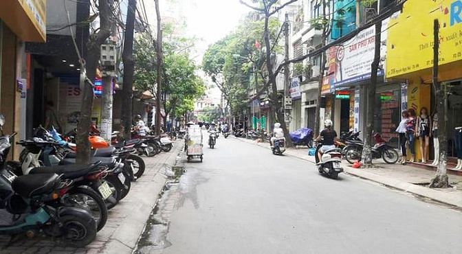 Bán tòa Nhà VP mặt phố Nguyễn Ngọc Nại, 2 mặt tháng,DT 260m2, MT: 6.3m