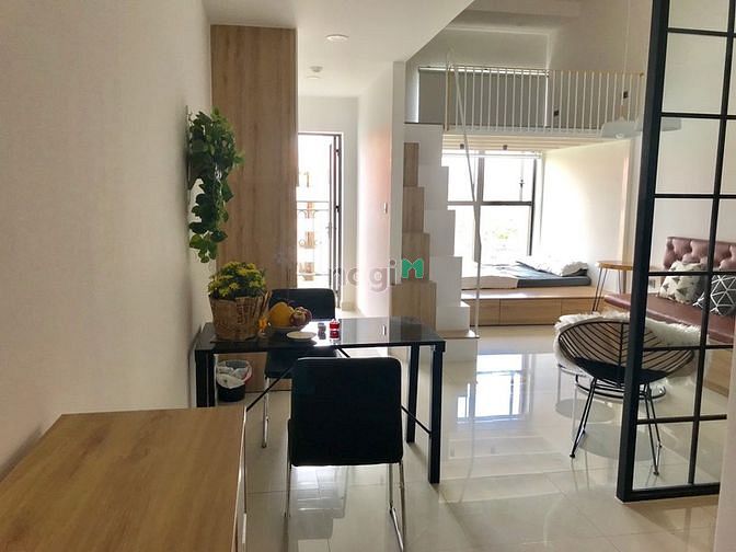 Cần bán Officetel Saigon Royal Quận 4, giá 3.5 tỷ, full nội thất, 43m2