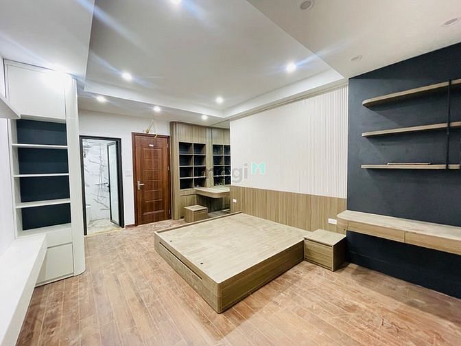 Bán nhà Hoàng Văn Thái 36m 8T thang máy, ô tô đỗ cửa chỉ 7.8 tỷ