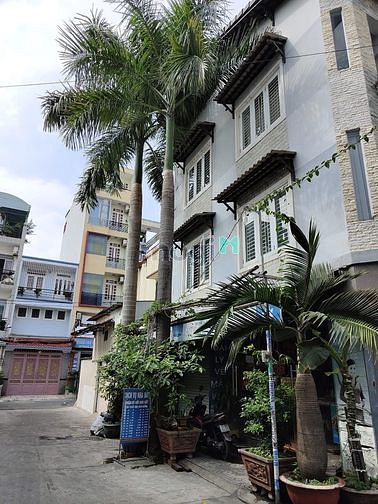 Bán nhà Phạm Văn Bạch Tân Bình 90m2 chỉ nhỉnh 6 tỷ hẻm xe hơi thông