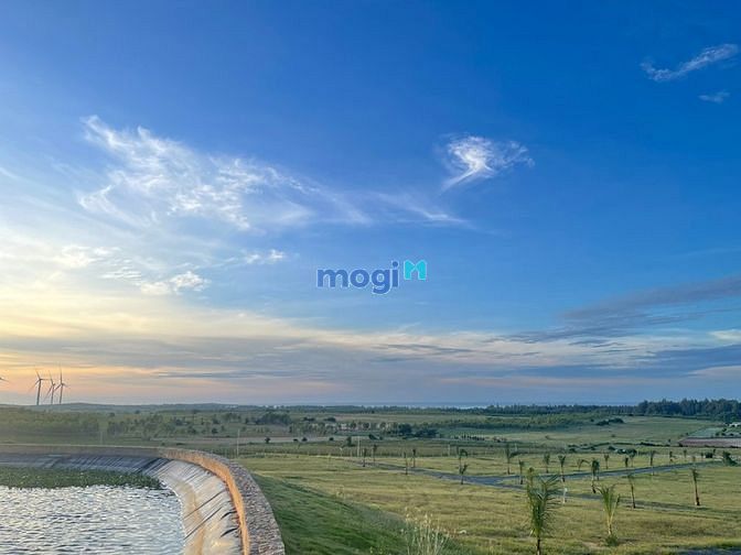 Kẹt tiền sang gấp lô đất view chính diện biển 4875m2 Tuy Phong, sổ sẵn