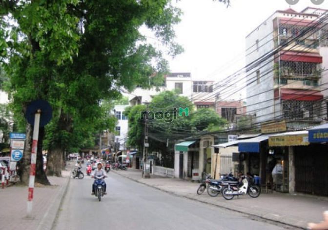 Cho thuê căn hộ tầng 4 khu tập thể 180 phố Ngọc Hà, quận Ba Đình