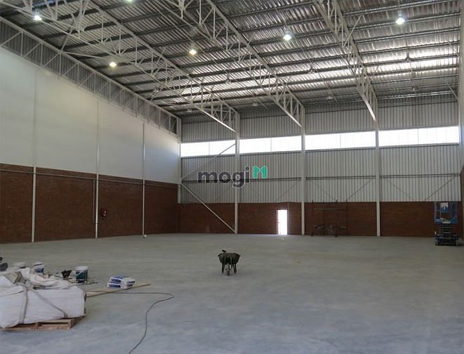 Kho, xưởng 1200m2 đường xe container cần cho thuê gấp