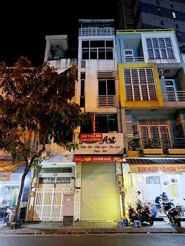 Cho Thuê Nhà MT Đường Trần Nguyên Đán Q1_ Vị trí đẹp