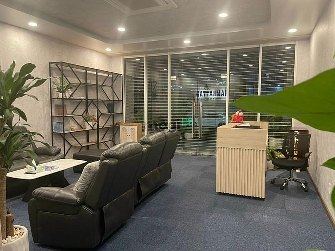 Tháng 11 rồi - Vừa mới trống Tầng Trệt Kinh Doanh Ở Saritown Sala Q2.