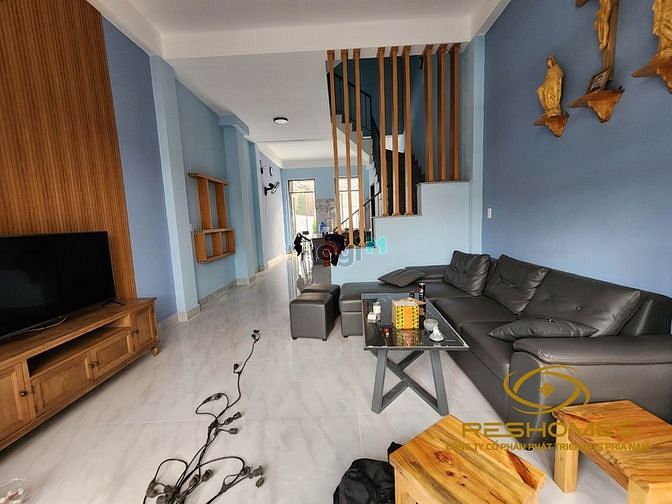 Bán nhà phường Thống Nhất 1 trệt 3 lầu mới 128m2 giá chỉ còn 4,5 tỷ