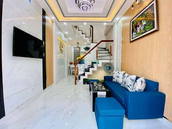 Chính chủ bán gấp nhà gần chợ, 1/ thuận tiện đi lại, giá 2,830 tỷ (4PN
