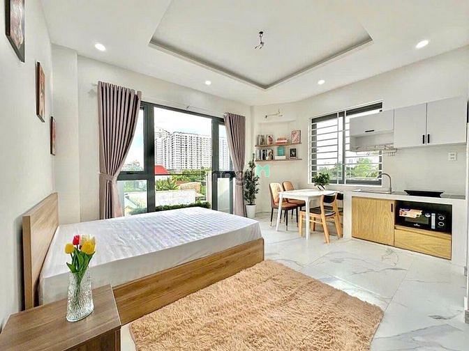 CĂN HỘ  full nội thất cửa sổ lớn mặt tiền - Bến vân đồn Quận 4