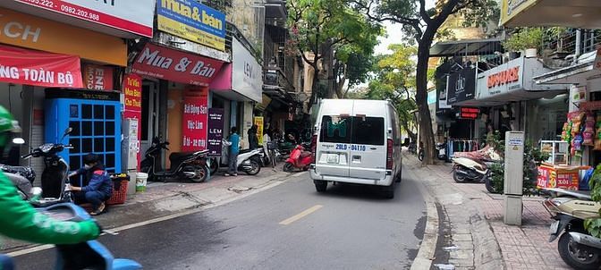 Cho thuê cửa hàng mặt phố Nguyễn Công Hoan, Ngọc Khánh, quận Ba Đình