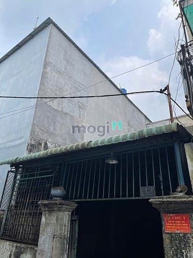 Ngộp gấp bán nhà củ tiện xây mới (4.5x17) đường trương thị hoa, quận