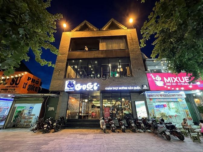 Cho Thuê Nhà Mặt Phố Hào Nam, Đống Đa - 4 Tầng, Giá Thuê Hấp Dẫn!