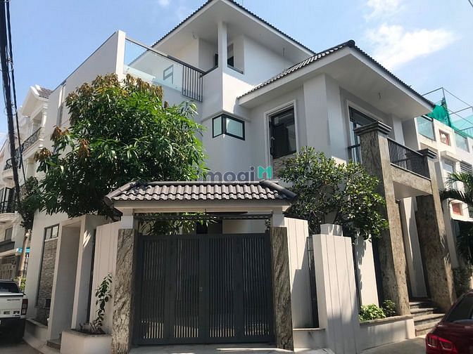 Cho Thuê Nhà Út Tịch, P4, Q.Tân Bình, DT:10x20m, trệt, 2 lầu