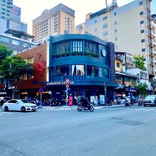 Bán Tòa Nhà Văn Phòng P, Tân Định Quận 1. DT: 14 x 16m giá 103 tỷ