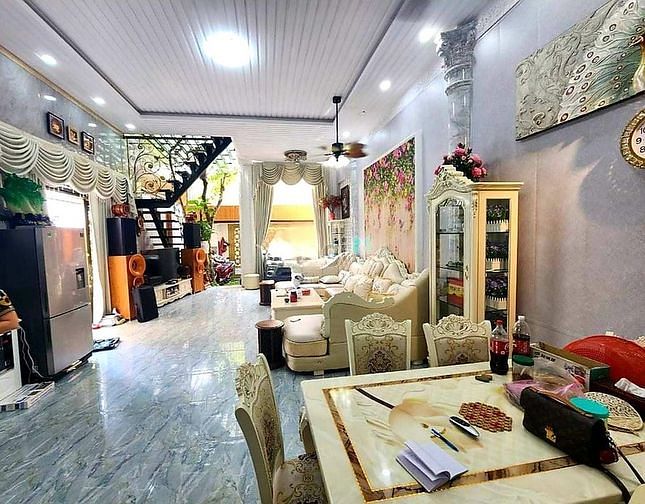 Biệt Thự Căn Góc Hẻm VIP 220 Nguyễn Văn Khối tặng nội thất sịn