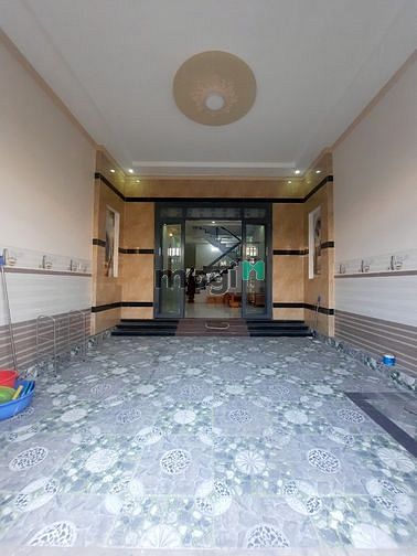 Bán Gấp Căn Nhà Trệt Lầu Sân Xe Hơi, 100m2 Thổ cư Full