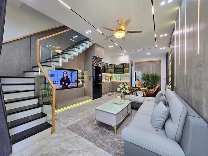 Bán gấp nhà giá 3ty290 ở đường Đồng Đen, P14, Tân Bình SHR