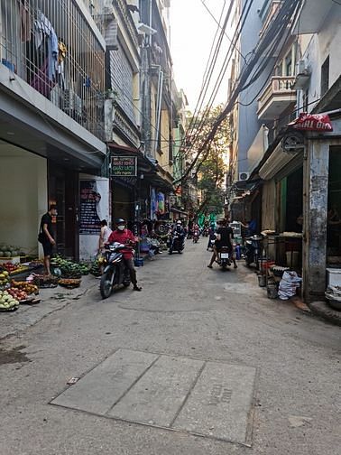 Gấp lô góc KD – ngõ thông oto- Nguyễn Ngọc Vũ – Hoàng Ngân 7.5 tỷ