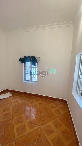 Bán nhà TT ngay mặt đường Láng, dân trí cao, an sinh đỉnh, 50m2 1.8 Tỷ