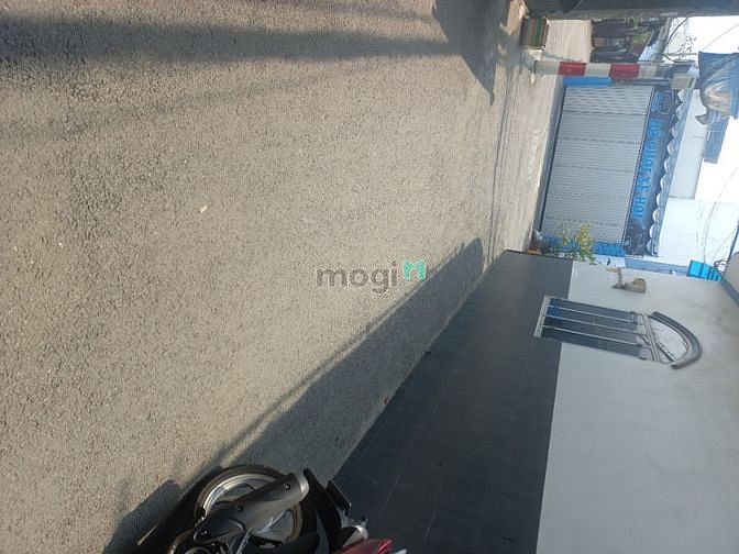 Bán nhà 2 tầng hẻm xe hơi nhà mới kiên cố ở liền phạm văn chiêu GV