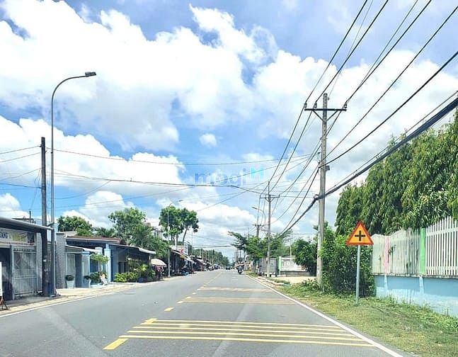 Bán 1000m2 đất + Nhà MT Nguyễn Văn Khạ. Giá 12 tỷ