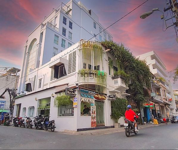 Sang quán cafe, trà sữa... Căn góc 2 mt vị trí trung tâm Quận 1
