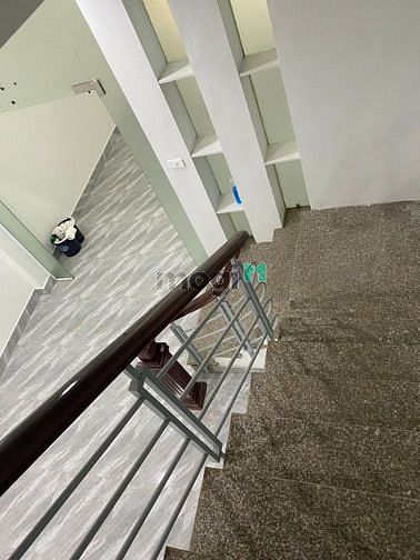 Cho thuê nhà ngõ 235 Nguyễn Ngọc Nại-Thanh Xuân. Dt: 45m2 x 3,5 tầng.