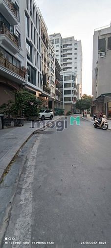 Bán nhà Tây Hồ ngõ 603 Lạc Long Quân: 48m2x6T ,Mt 7m giá 16 tỷ ( Kd )