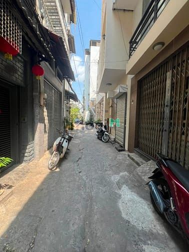 Bán nhà Hẻm Xe Hơi - 451 Tô Hiến Thành. DT : 4,2m x 7m.