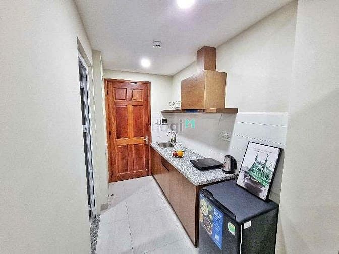 nhà 6 tầng căn hộ dịch vụ khu k300