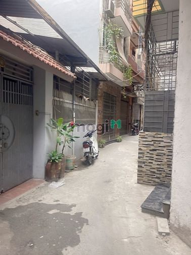 Bán đất đầu ngõ đường 19/5 Văn Quán Hà Đông 39m2 giá 4,3 tỷ.
