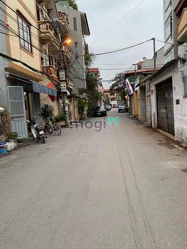 Lô góc - 2 mặt ô tô tránh - gần Hồ - Bán đất Đông Dư, Gia Lâm