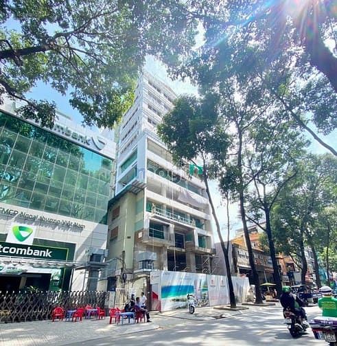 Bán nhà MT Nguyễn Trãi P, Bến Thành Quận 1, dt: 11x30m giá 120 tỷ