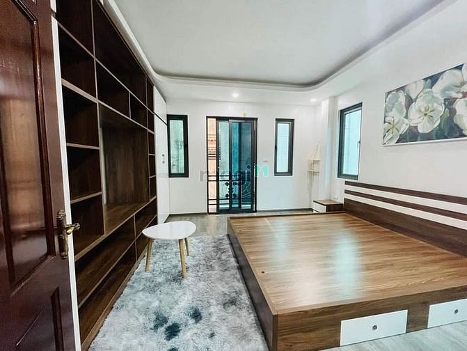 Nhà đẹp Xuân Đỉnh. nội thất xịn. S=33m2. 5 tầng. 3 ngủ. Giá hơn 4 tỷ