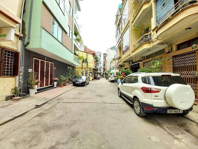 Nhà đẹp Tư Đình, cầu Trần Hưng Đạo, oto tránh, gara, 50m2, 5T, 9.5 tỷ.