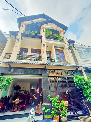 Biệt thự MT khu Tên Lửa 186m2, 8x23.5 3 tầng BTCT cực đẹp giá 29 tỷ TL