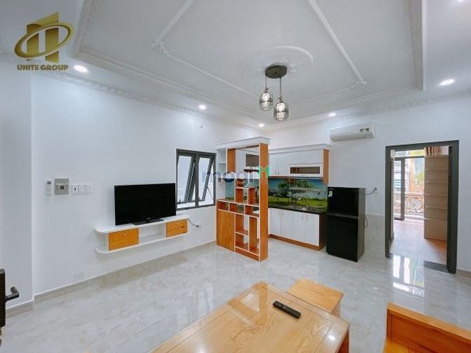 Căn hộ full nội thất mặt tiền Nguyễn Tri Phương quận 10