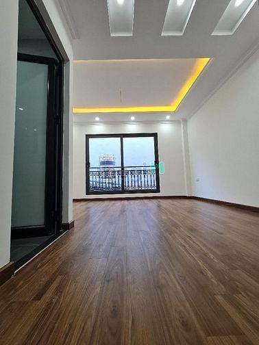 Quá hiếm: Tô Vĩnh Diện 36m 6 tầng thang máy 3 thoáng chỉ 6 tỷ 6